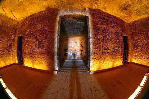 تعامد الشمس في معبد أبوسمبل