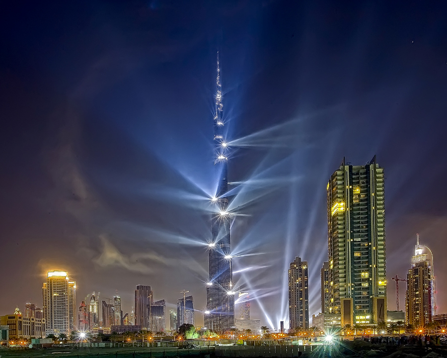 5 أماكن مبهرة في دبي من ملامسة النجوم للغوص في الأعماق