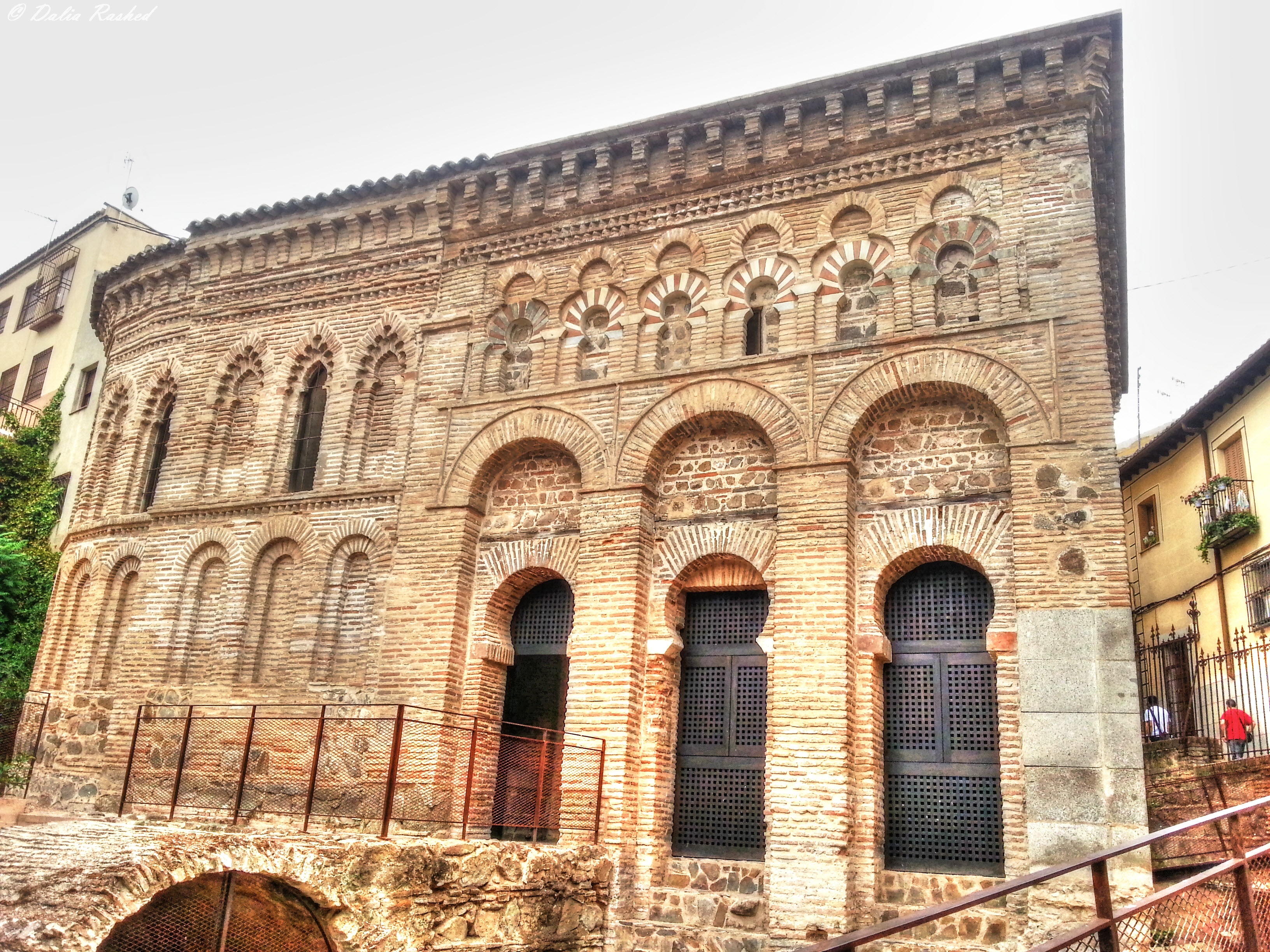 مسجد باب المردوم الذي تحوَّل إلى كنيسة ومزار نور المسيح