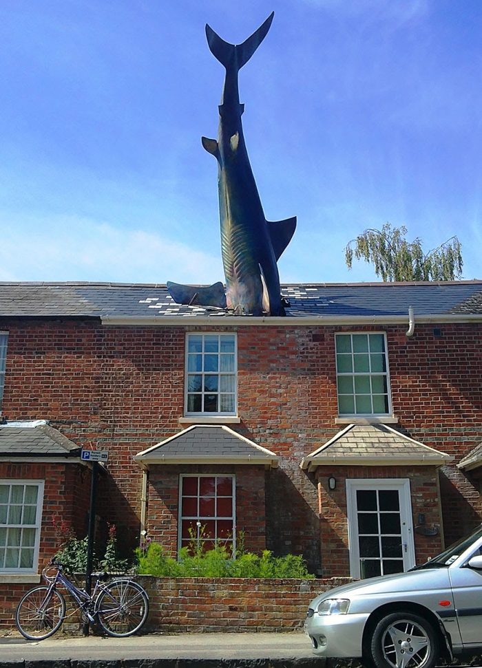 تمثال لقرش ضخم 