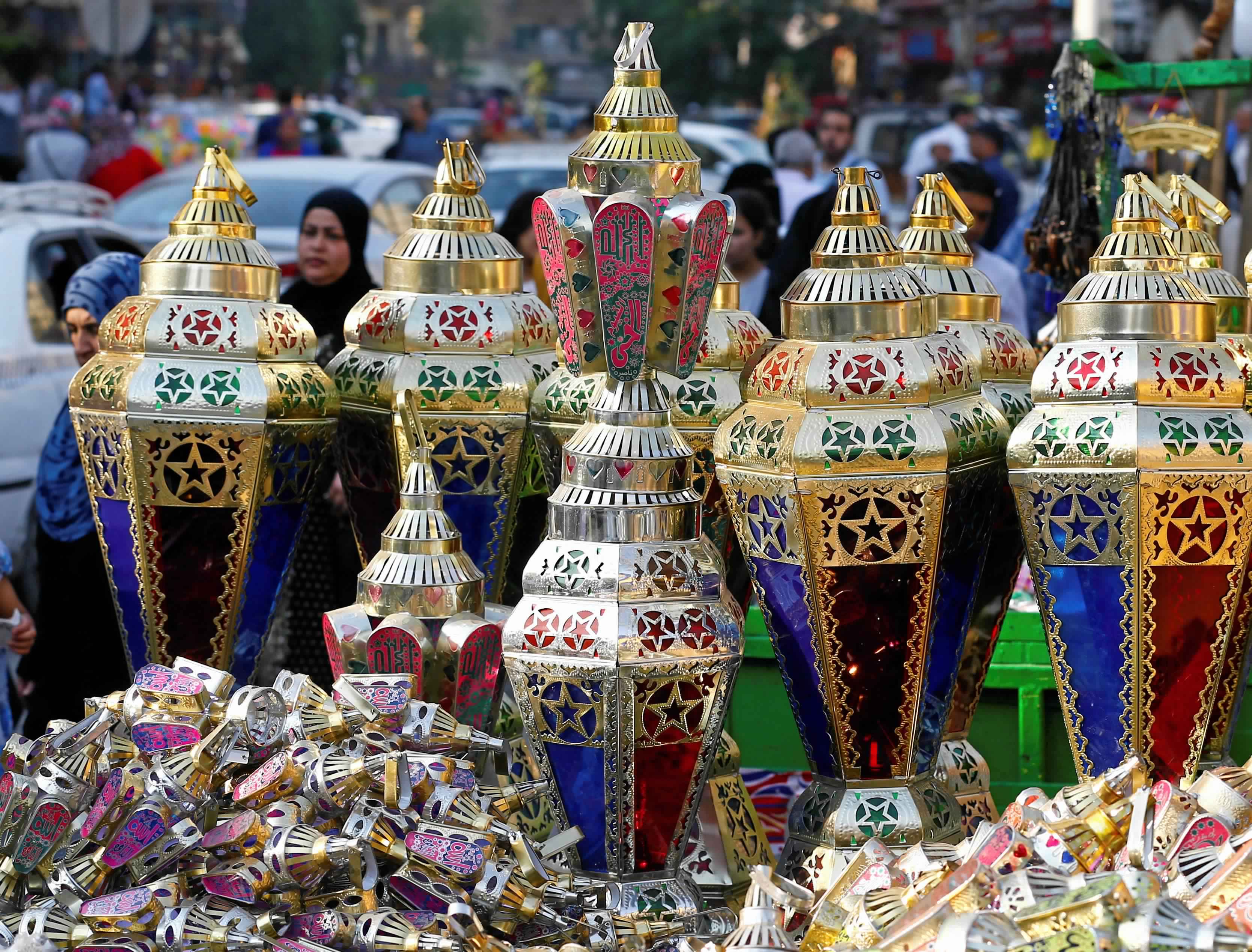  فوانيس رمضان والزينة.. منين تشتري الأجمل والأرخص وتستمتع بفن بجد 2354125-فوانيس-رمضان