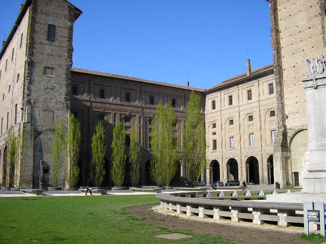 قصر ديلا بيلوتا