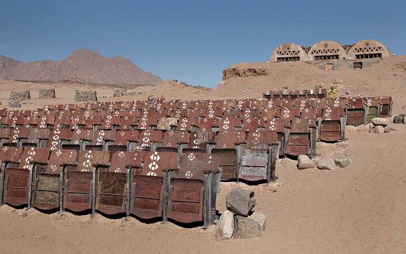  سرّ المسرح المهجور في صحراء سيناء وهل فعلا أصبح موطنًا للأشباح؟ TheaterDesertofSinai3
