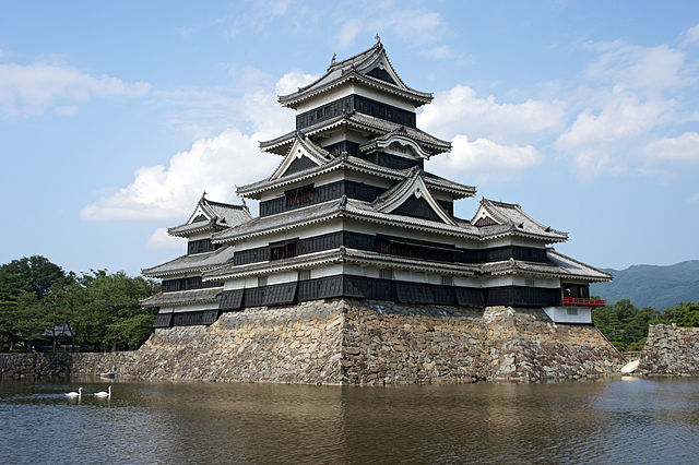قلعة ماتسوموتو-