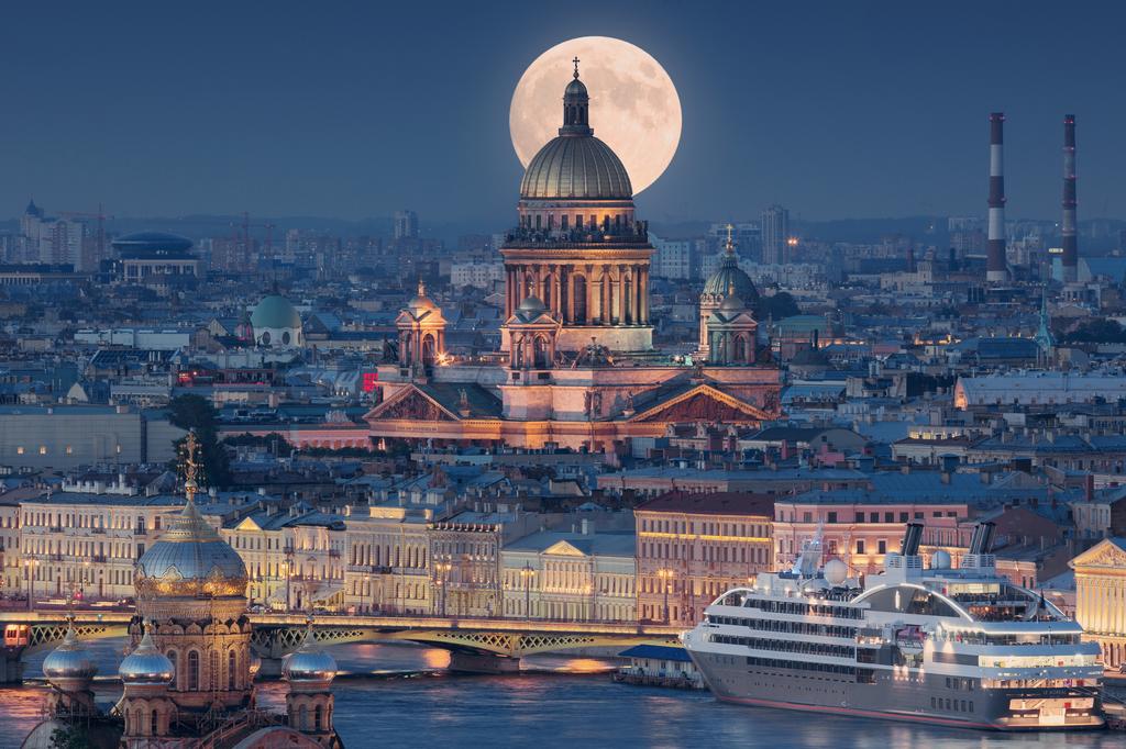 جولة في سانت بطرسبرج.. اجعل من رحلتك للمونديال رحلة سياحية