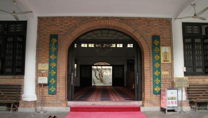  هوايشينج  ليس متحف إنه "الحنين إلى النبي" أول مسجد صيني