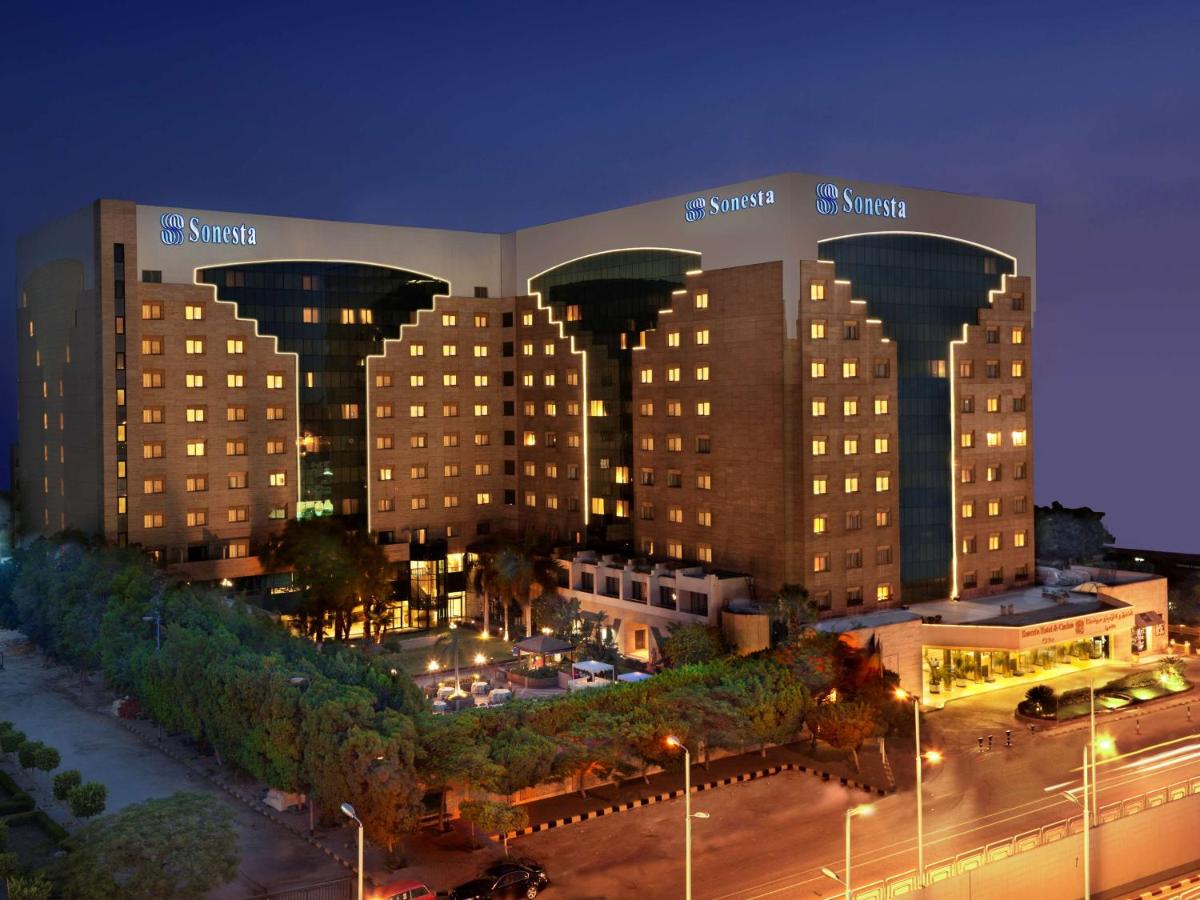 فندق سونستا القاهرة.