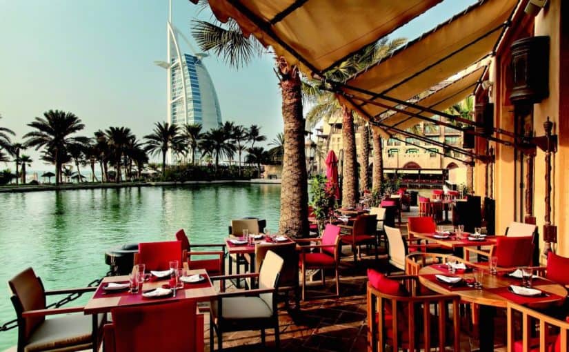 أشهر المطاعم والمرافق الترفيهية في دبي