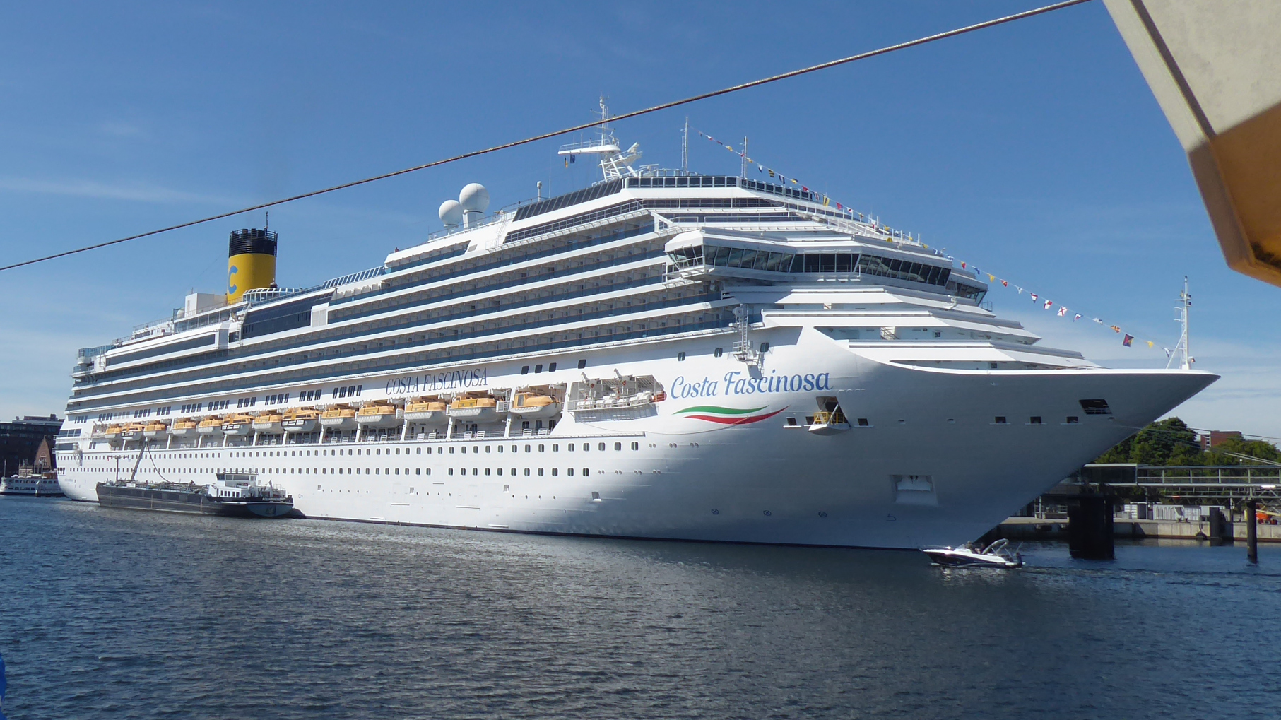 كروز الجزر اليونانية والإيطالية