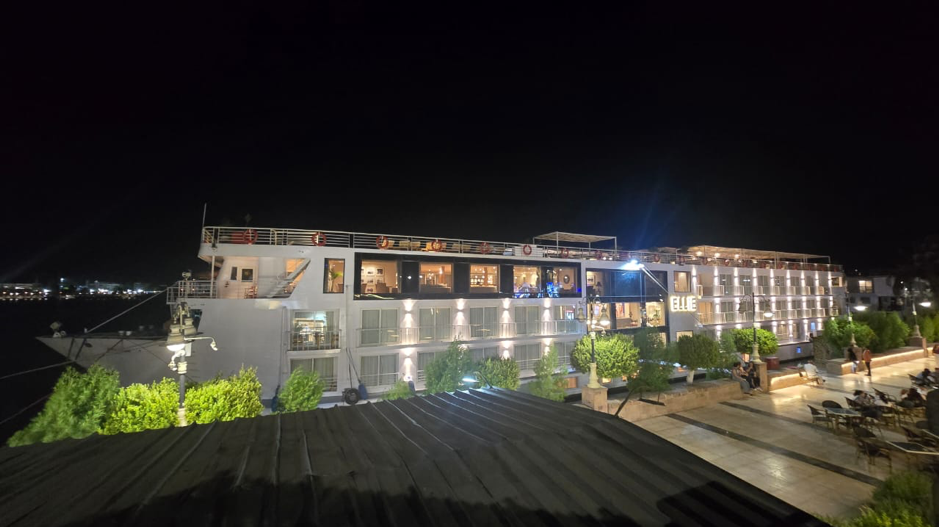 رحلة نيلية فاخرة 5 نجوم على متن كروز إيلي — رحلة بين معابد الأقصر وأسوان